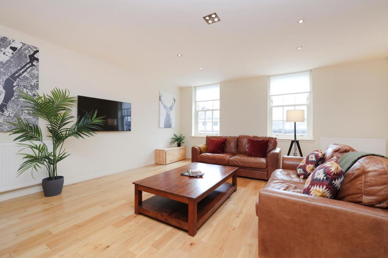 Joivy Spacious 2 Bed,2 Bath Flat, Free Parking And Rooftop Terrace Edinburgh Exterior photo